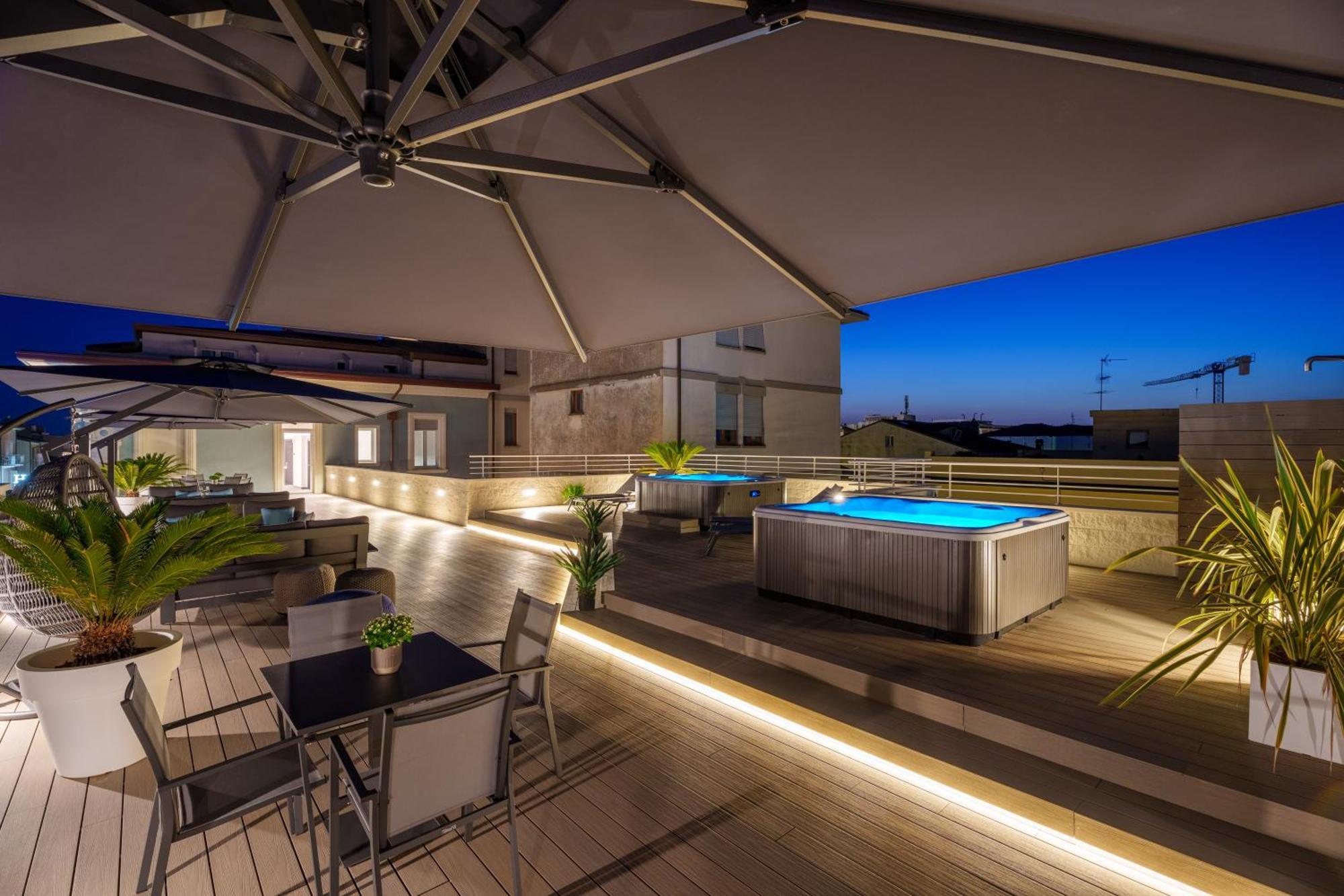 VI Suites В'яреджо Екстер'єр фото