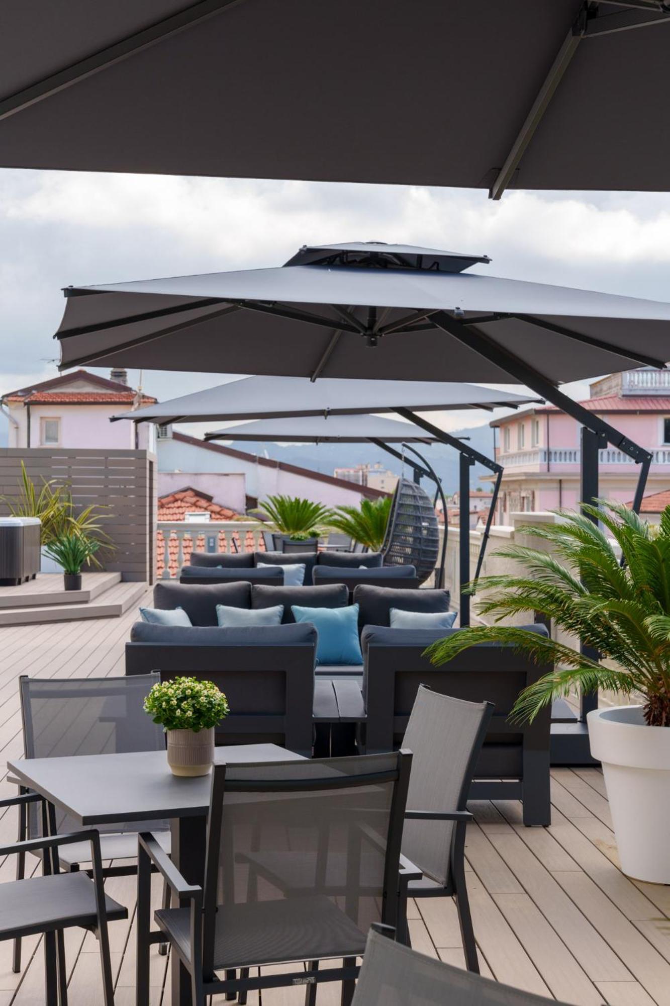 VI Suites В'яреджо Екстер'єр фото