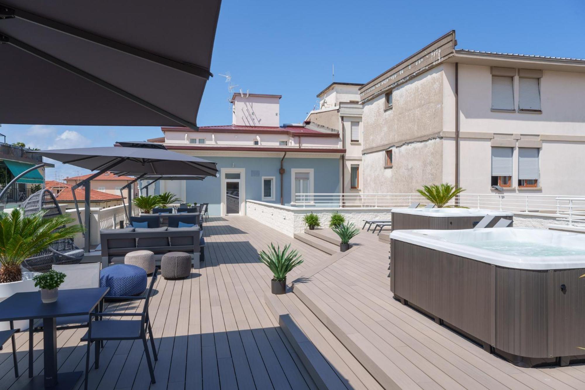 VI Suites В'яреджо Екстер'єр фото
